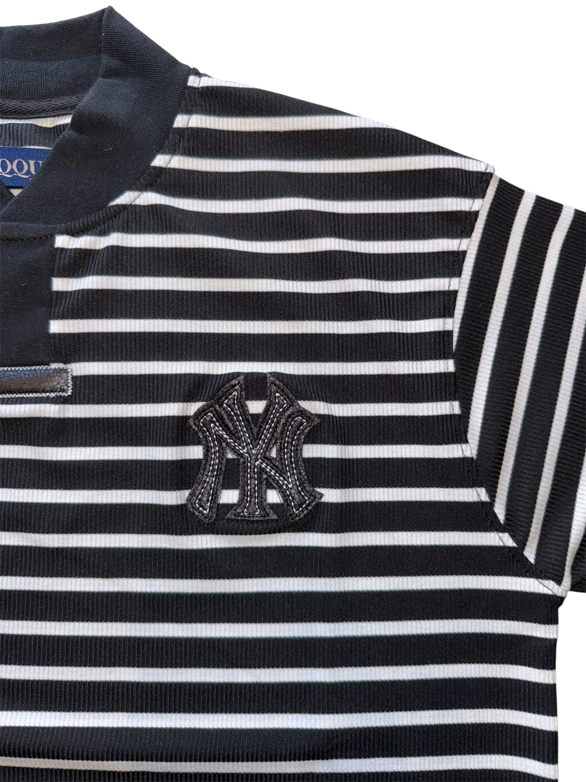 Playera Oversized NY Rayas EQQUS