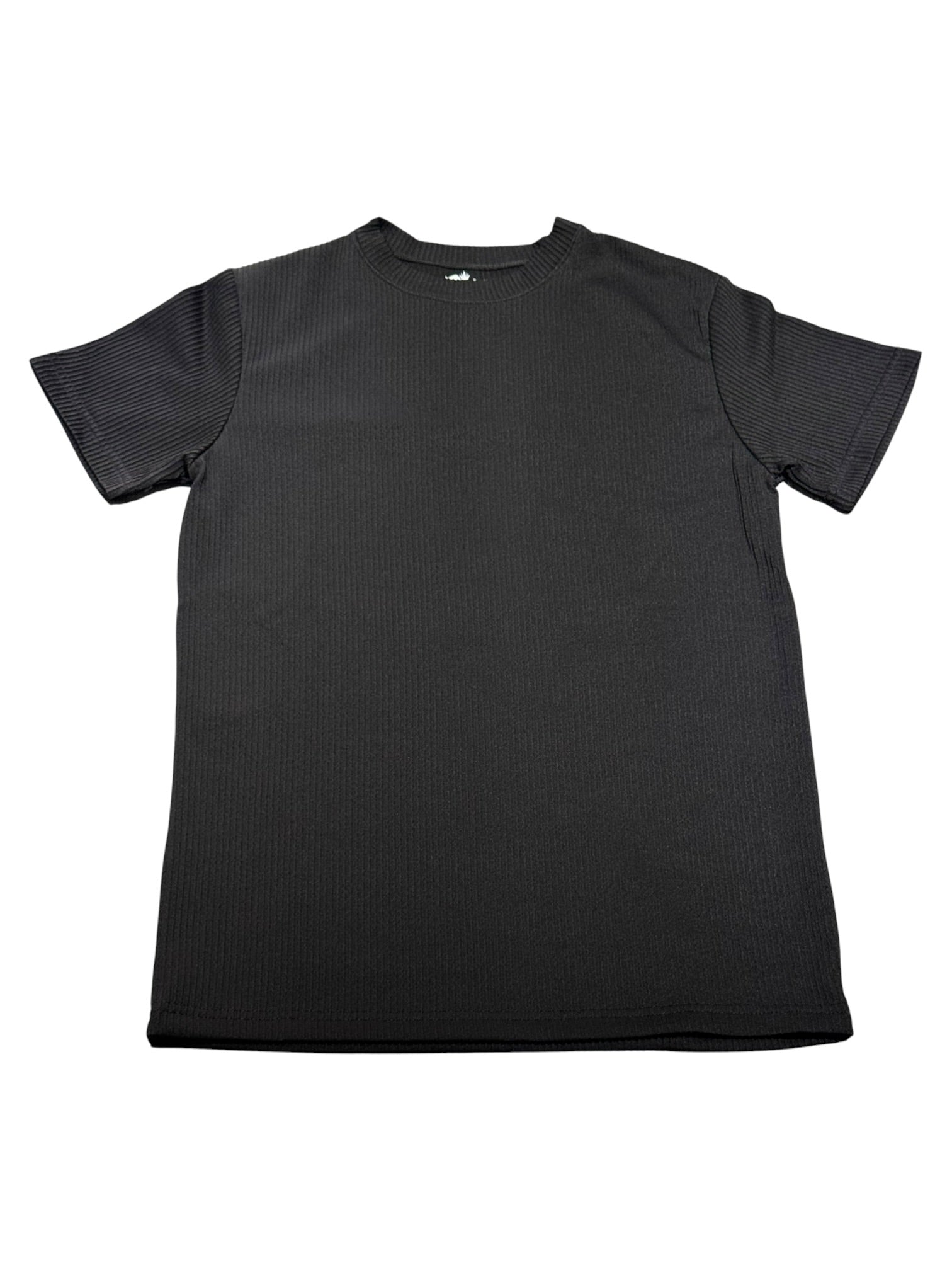 PLAYERA CUELLO REDONDO LINEAS FACHA